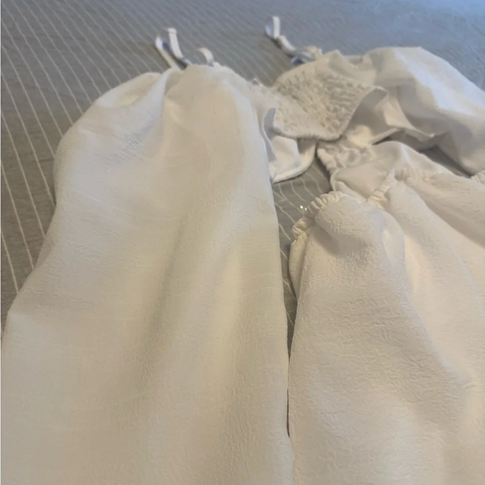 DIVIDED H&M Cutout Mini Dress White Size S EUC - Picture 11 of 13